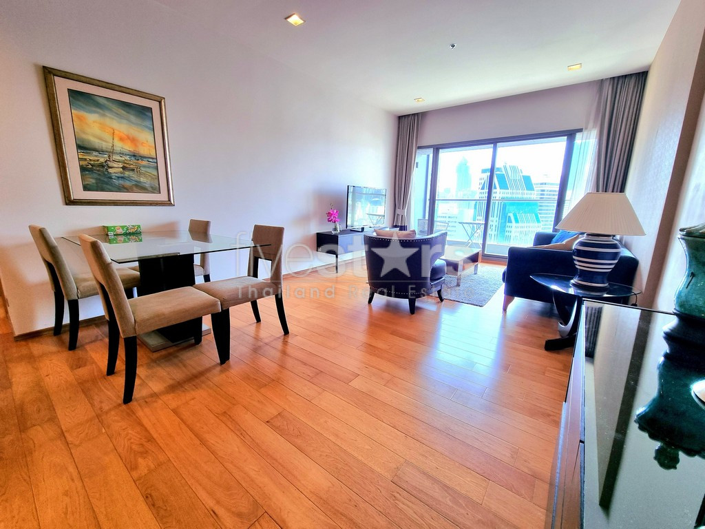 2-bedroom high end condo for sale close to BTS Nana, photo 3
