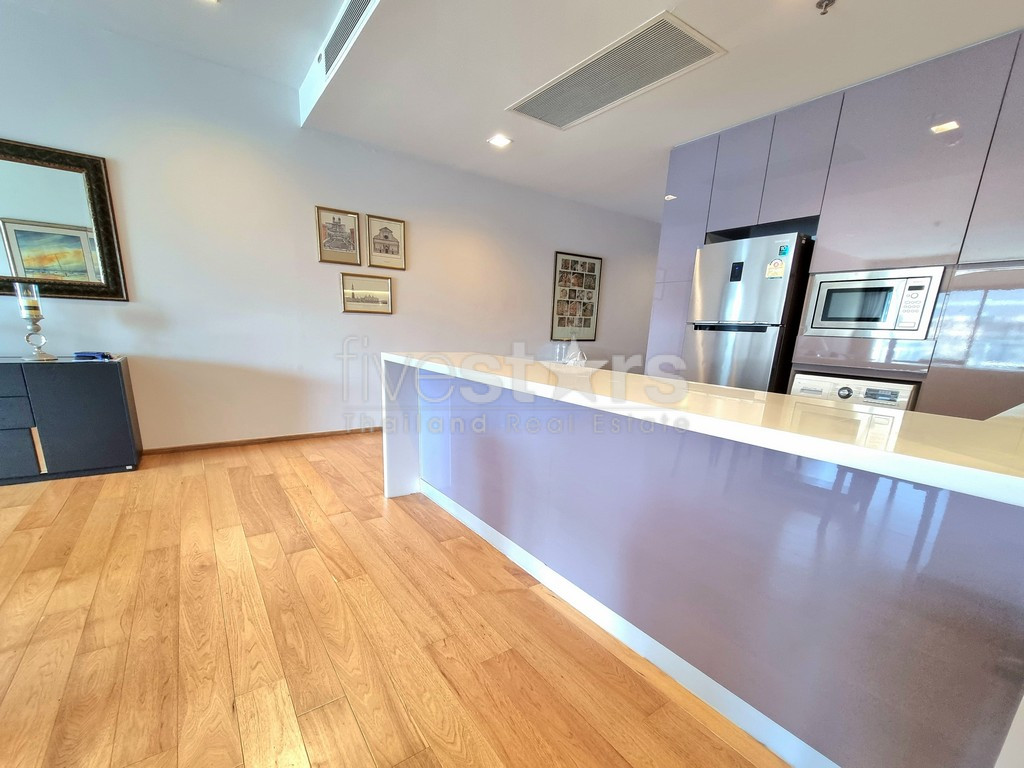 2-bedroom high end condo for sale close to BTS Nana, photo 6