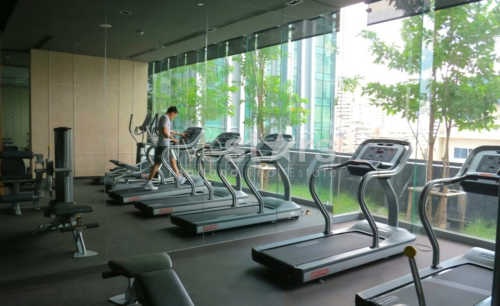 2-bedroom high end condo for sale close to BTS Nana, photo 19