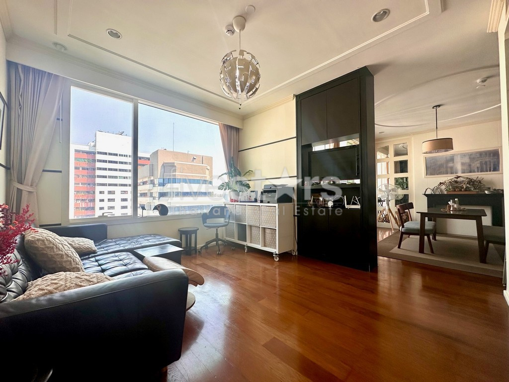 Appartement de 3 chambres spacieux à vendre proche BTS Asoke