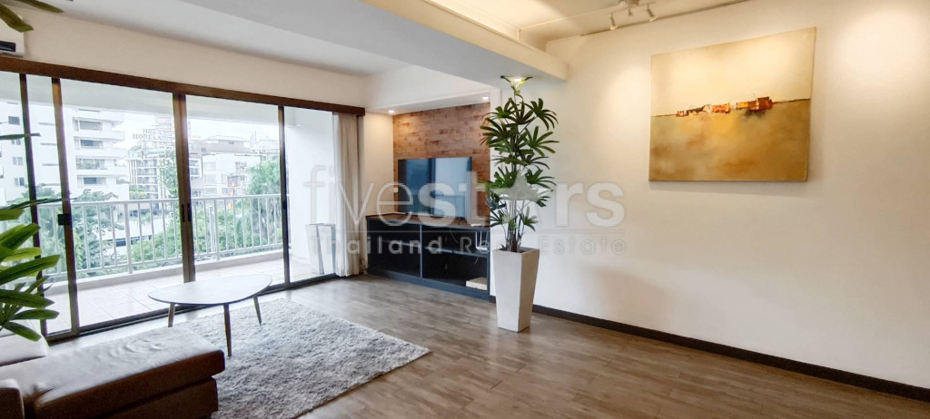 Condo de 3 chambres à louer sur Nana, photo 2