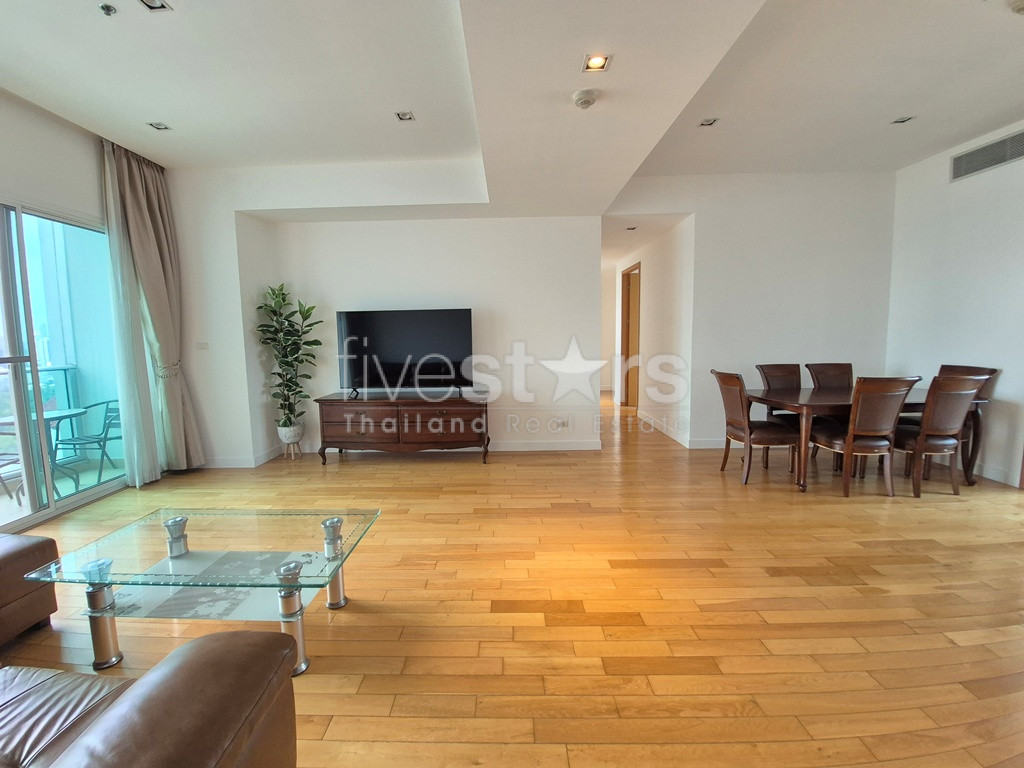 Appartement de 3 chambres à louer proche du BTS Asoke et du parc Benchakitti, photo 3