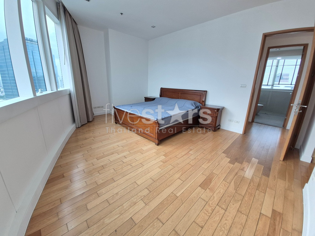 Appartement de 3 chambres à louer proche du BTS Asoke et du parc Benchakitti, photo 13