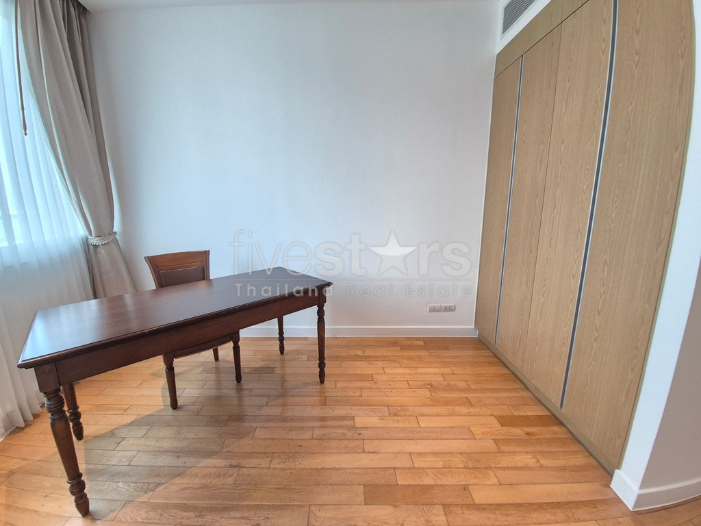 Appartement de 3 chambres à louer proche du BTS Asoke et du parc Benchakitti, photo 15