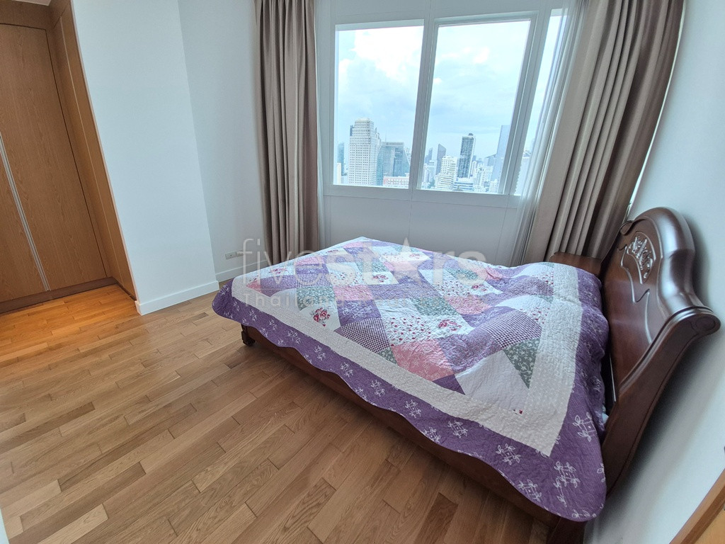 Appartement de 3 chambres à louer proche du BTS Asoke et du parc Benchakitti, photo 16