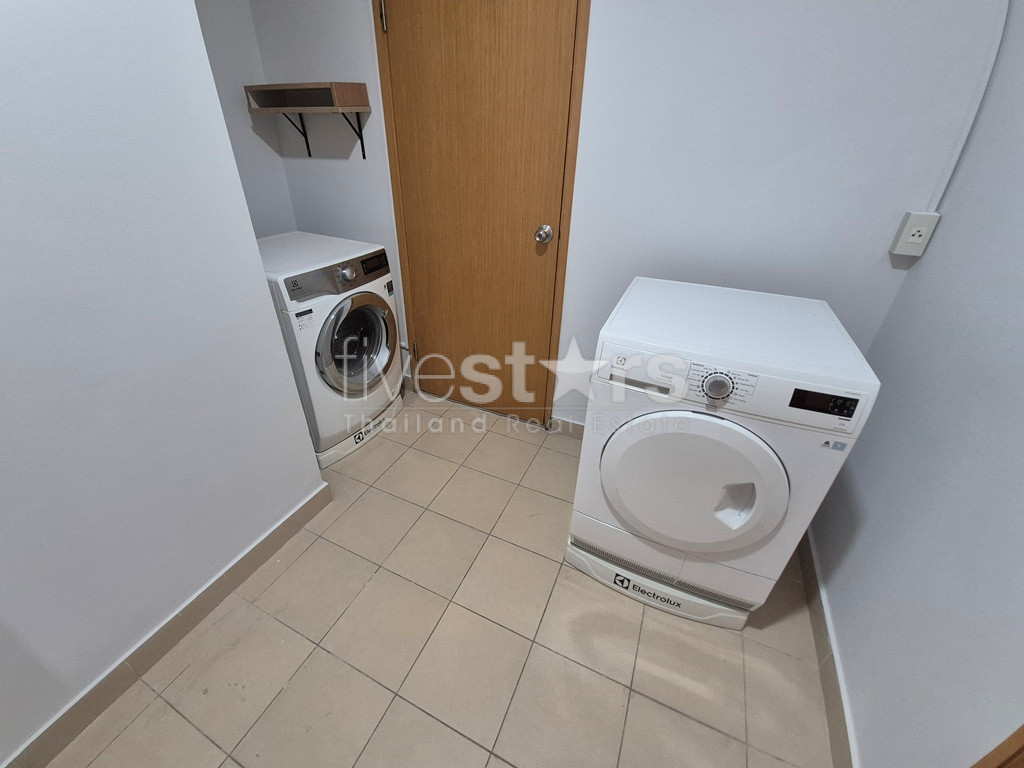 Appartement de 3 chambres à louer proche du BTS Asoke et du parc Benchakitti, photo 21