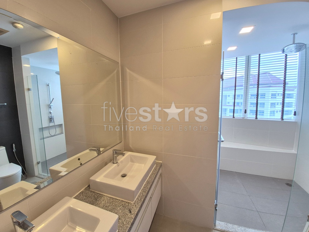Appartement de 3 chambres à louer proche du BTS Asoke et du parc Benchakitti, photo 19