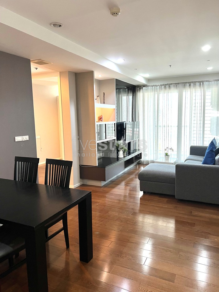 Condo 2 chambres à louer sur Nana à Asoke