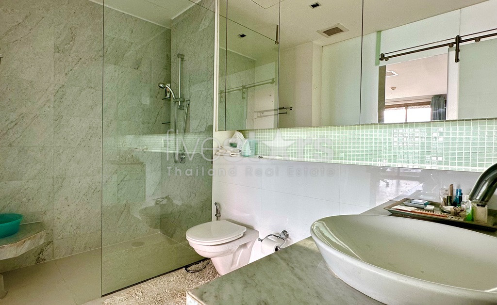 3 bedrooms condo for sale on Asoke road, photo 21
