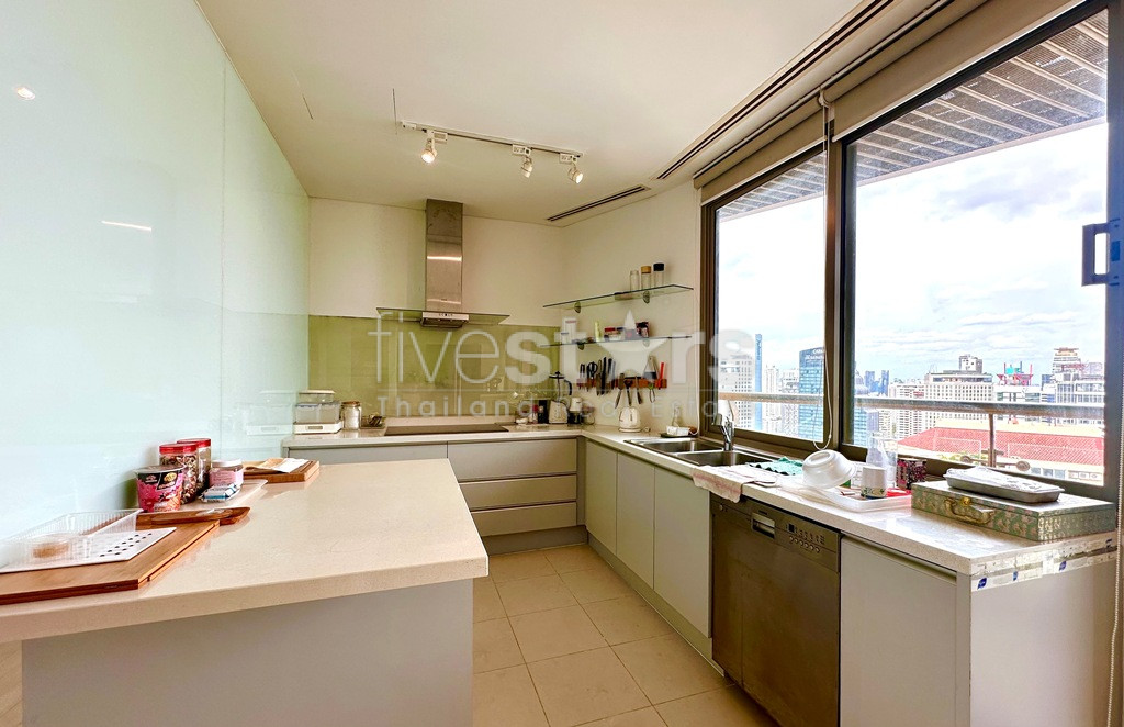 3 bedrooms condo for sale on Asoke road, photo 12
