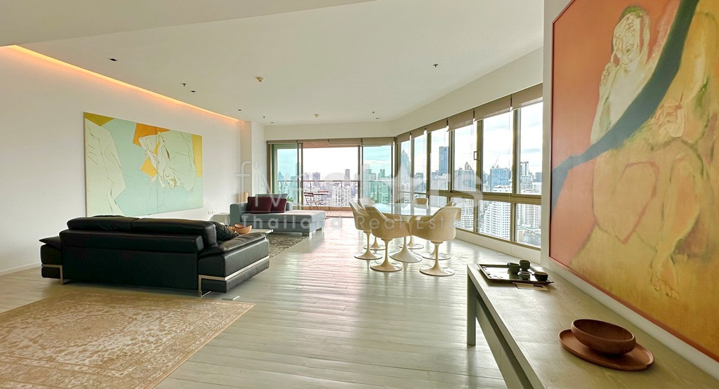 3 bedrooms condo for sale on Asoke road, photo 3