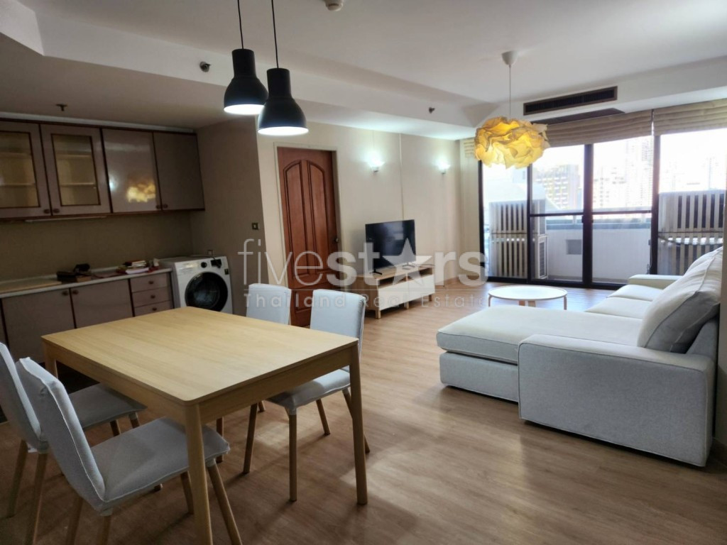 Appartement spacieux de 2 chambres à louer près du BTS Asoke