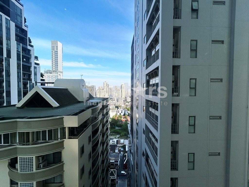 Appartement spacieux de 2 chambres à louer près du BTS Asoke, photo 8