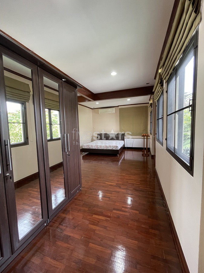 House 5 bedrooms for rent near BTS Nana and Ploenchit, photo 15