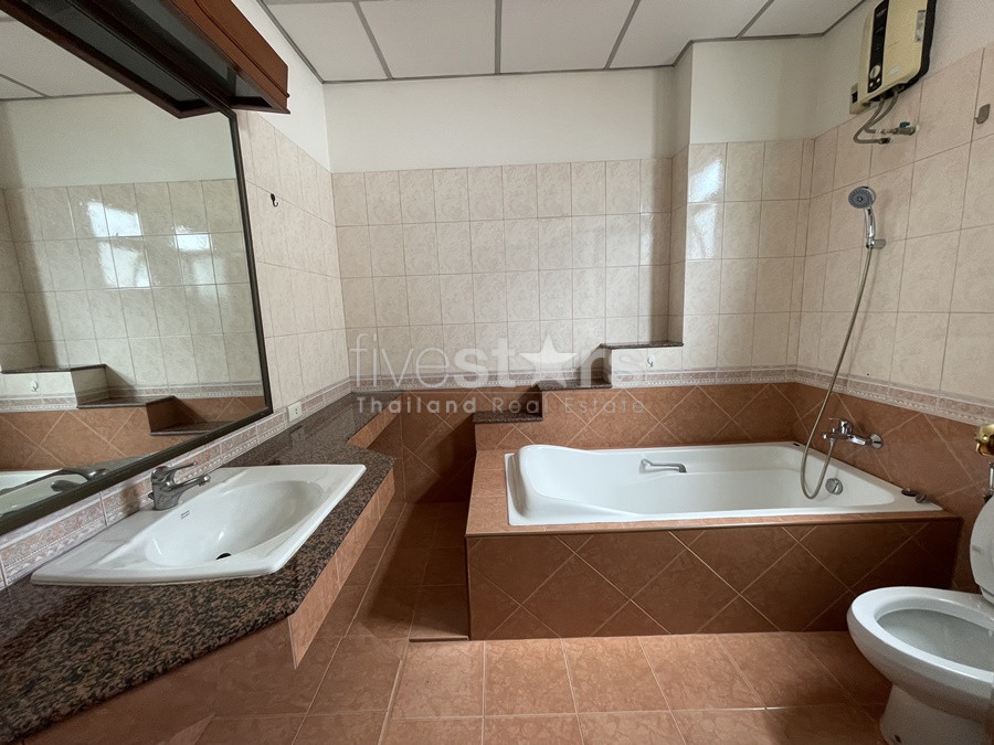 House 5 bedrooms for rent near BTS Nana and Ploenchit, photo 19