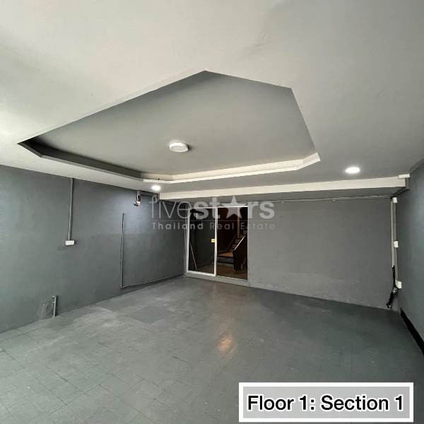 Maison de ville de 3 étages à louer près de la station Asoke BTS, photo 2