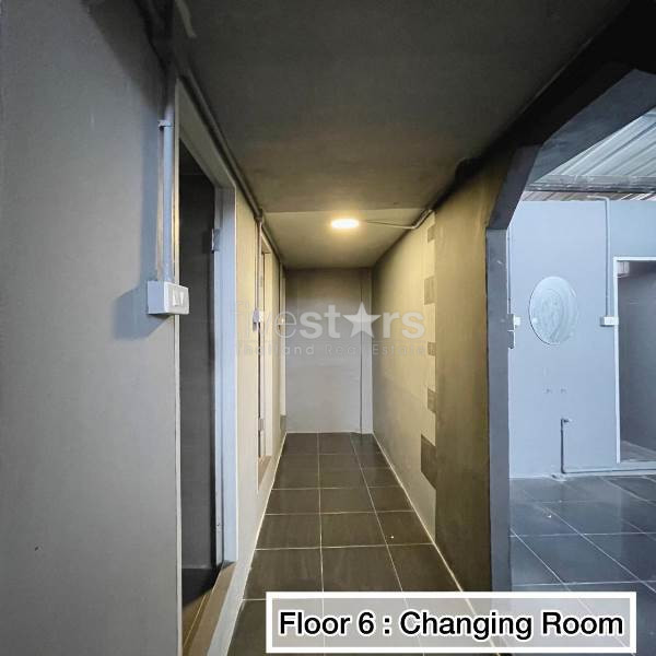 Maison de ville de 3 étages à louer près de la station Asoke BTS, photo 11