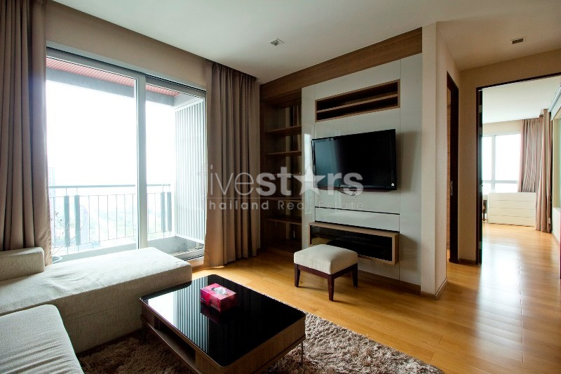 Condo moderne de 2 chambres surélevé à Asoke, photo 4