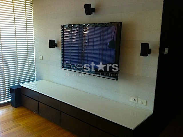 Spacious 2 bedroom condo for rent close to BTS Asoke and shopping mall (will available on 18 DEC), photo 6