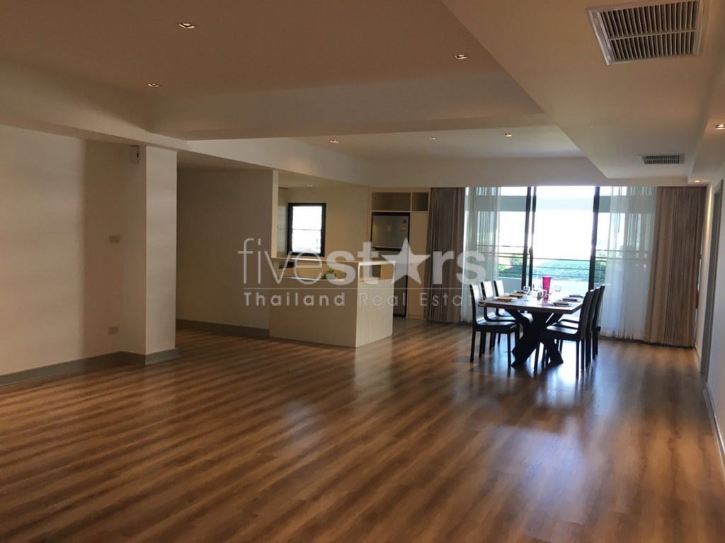 Bel appartment de 2 chambres a louer non  loin du BTS Asokeo Asoke BTS Station, photo 3