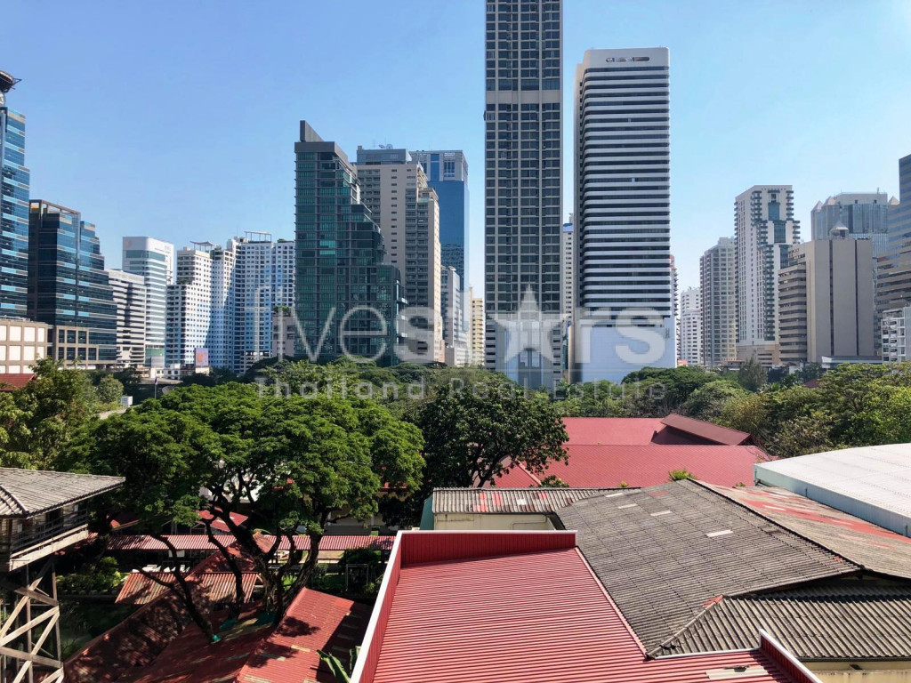 Bel appartement de 3 chambres à louer vers Asoke/Petchaburi