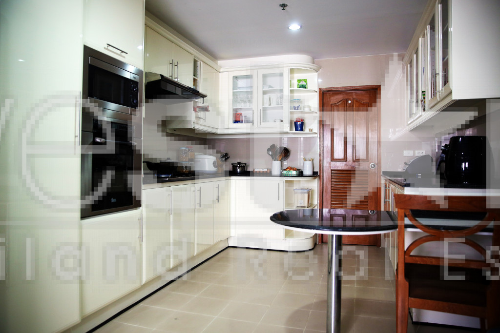 4 bedroom apartment for rent on Asoke, photo 8