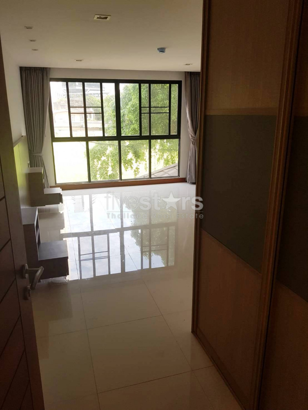 3 bedroom condo for rent close to Asoke BTS Station, photo 3
