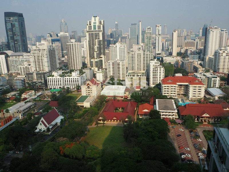 Appartement de 2 chambres à louer près du BTS Asoke