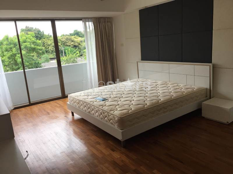 Grand appartement de 3 chambres proche du BTS Asoke, photo 11