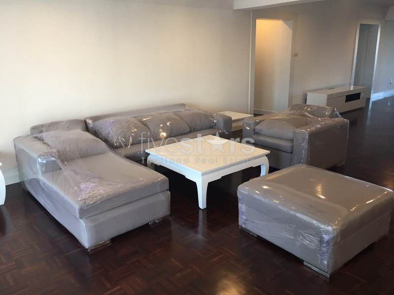 Grand appartement de 3 chambres proche du BTS Asoke, photo 15
