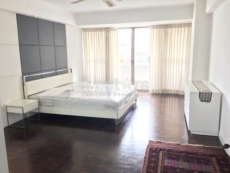 Grand appartement de 3 chambres proche du BTS Asoke, photo 2