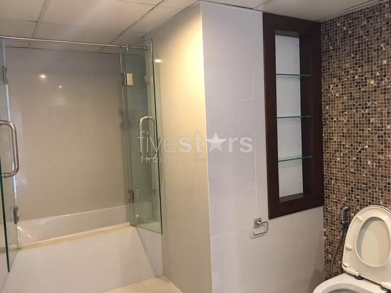 Grand appartement de 3 chambres proche du BTS Asoke, photo 8