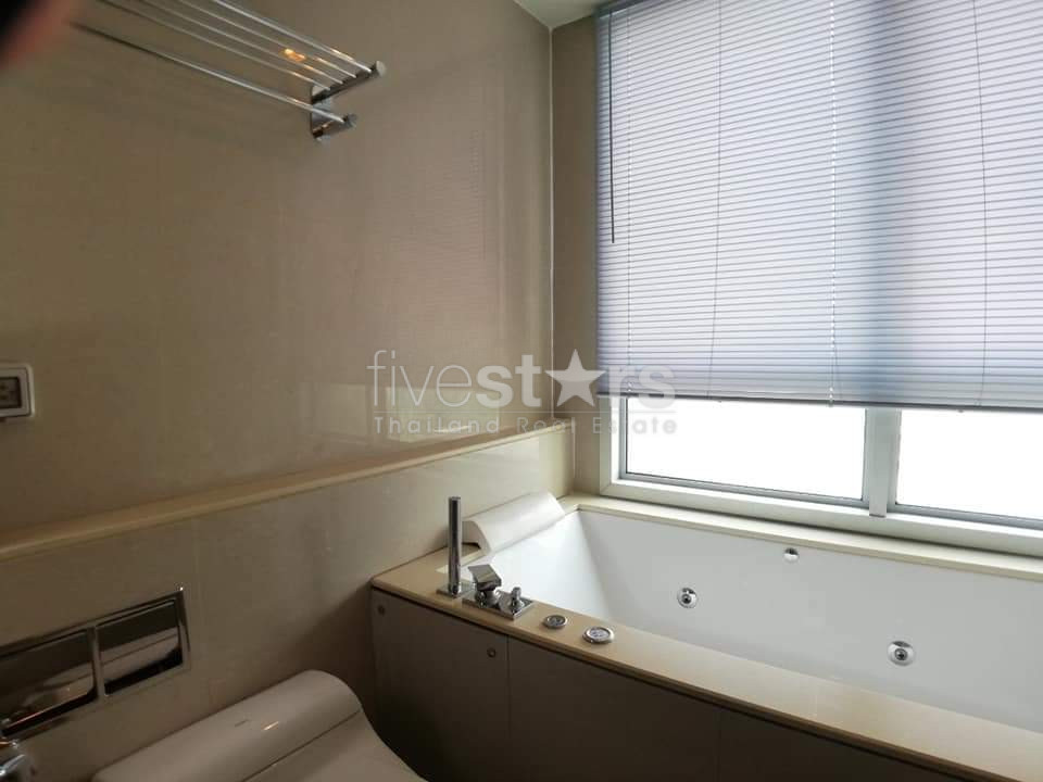 Appartement de 2 chambres à louer non loin du MRT Petchburi, photo 6