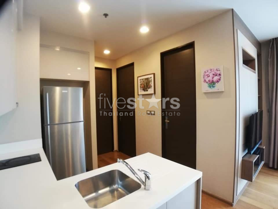 Appartement de 2 chambres à louer non loin du MRT Petchburi, photo 8