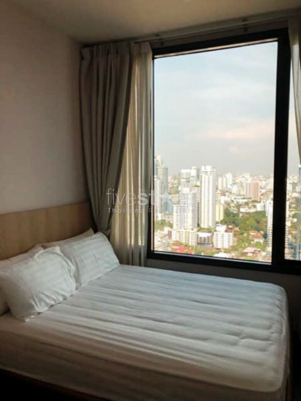Condo 2 bedrooms for rent in Asoke, photo 6