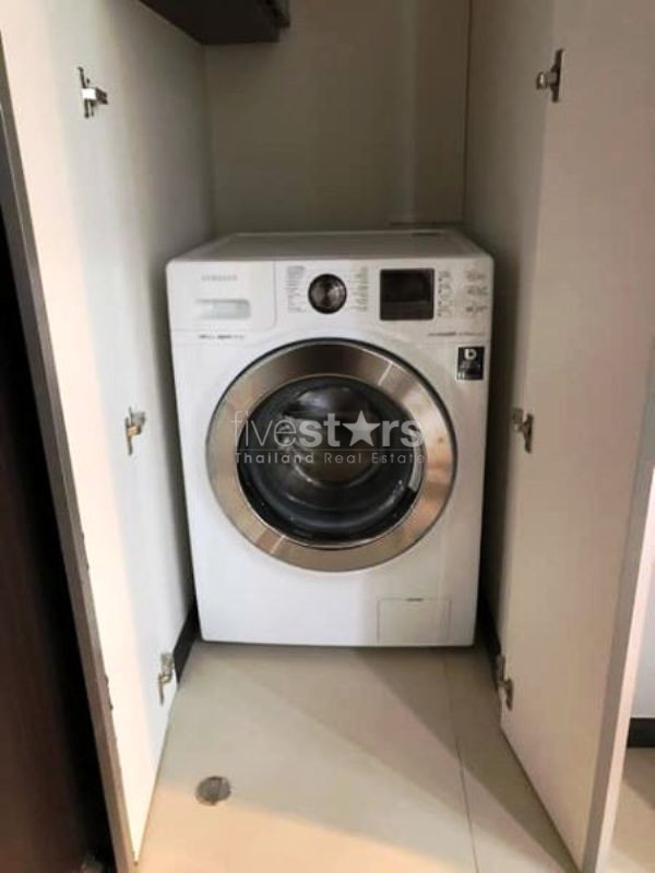 Condo 2 bedrooms for rent in Asoke, photo 5