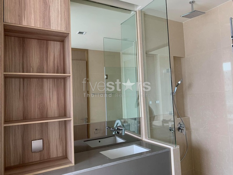 Brand new 1 bedroom condo for rent in Asoke, photo 10
