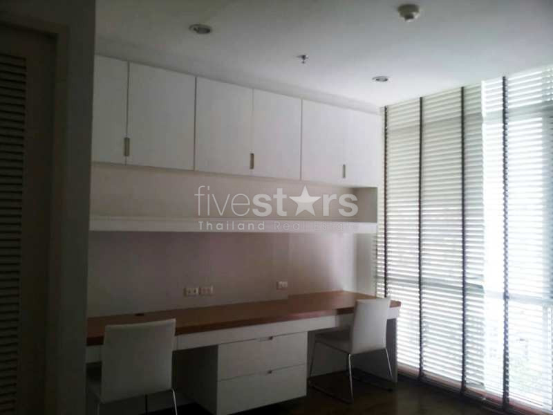 Duplex 2 chambres à louer à Asoke, photo 5