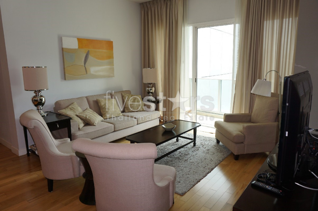 Condominium 2+1 chambres à louer à Asoke