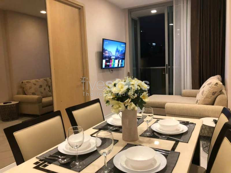 Corner unit 2 bedrooms condo for rent in Nana