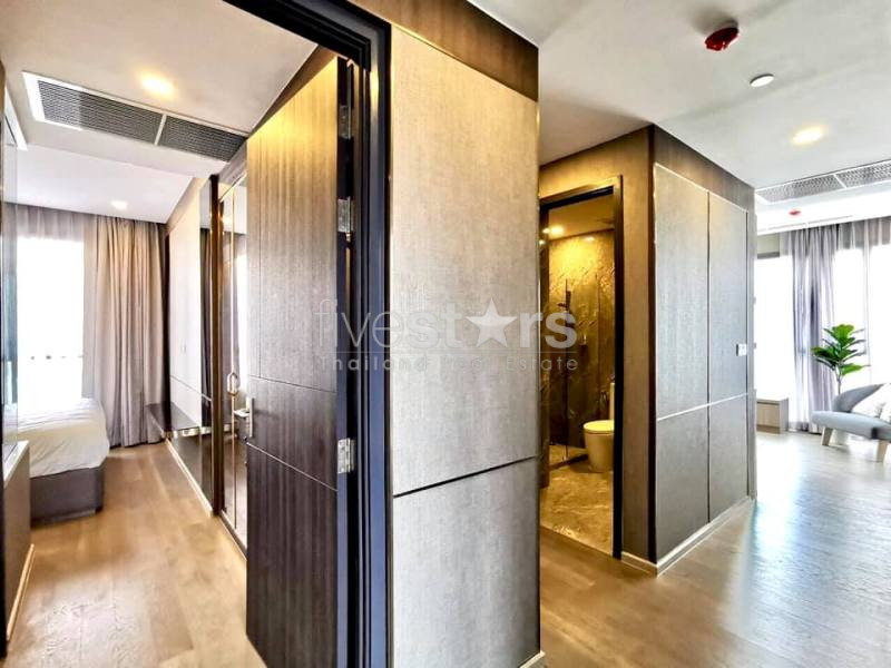 Modern 2 bedrooms condo for rent in Asoke, photo 8