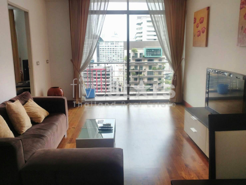 Condo 2 chambres à louer à Asoke, photo 2