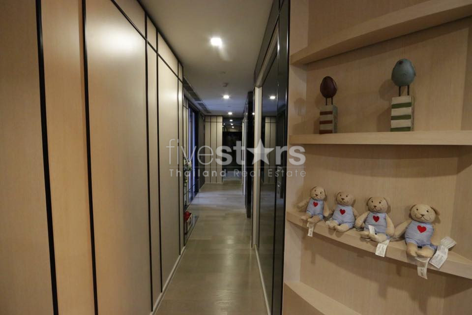 Joli condo décoré de 3 chambres à louer près de BTS Asoke, photo 6