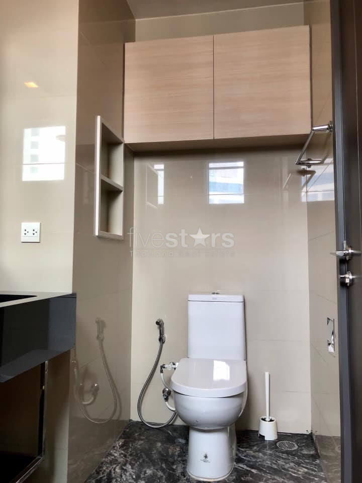 1 bedroom condo for rent near BTS Asoke, photo 14