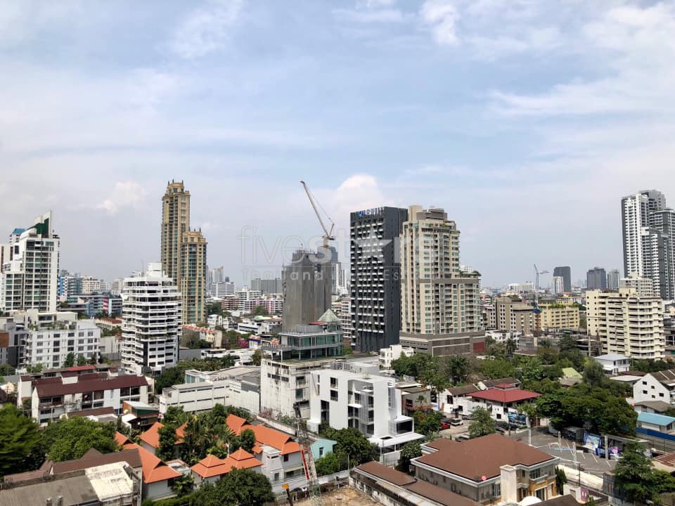 1 bedroom condo for rent near BTS Asoke, photo 17