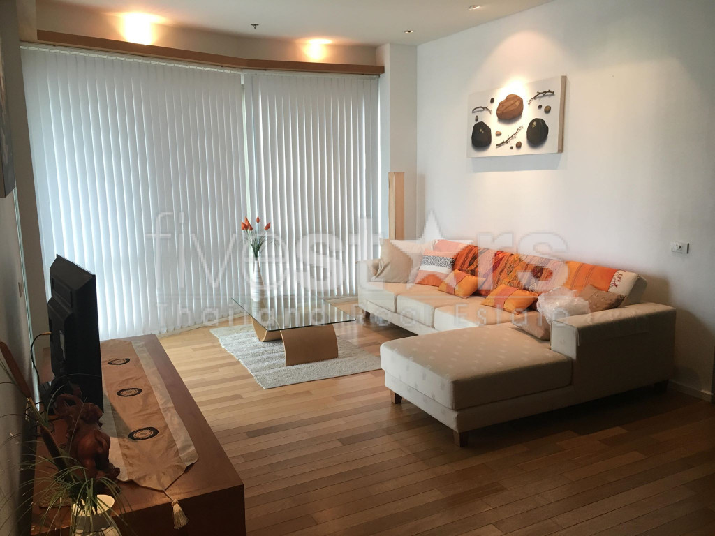 High floor 1 bedroom condo for rent near BTS Asoke