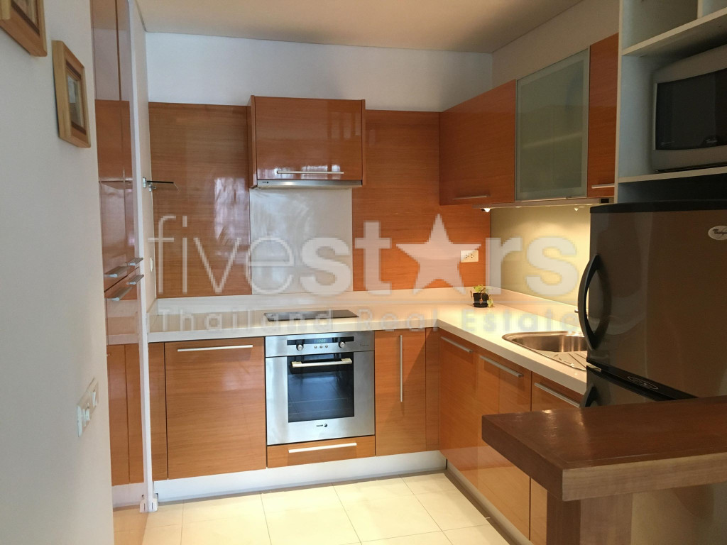 High floor 1 bedroom condo for rent near BTS Asoke, photo 3