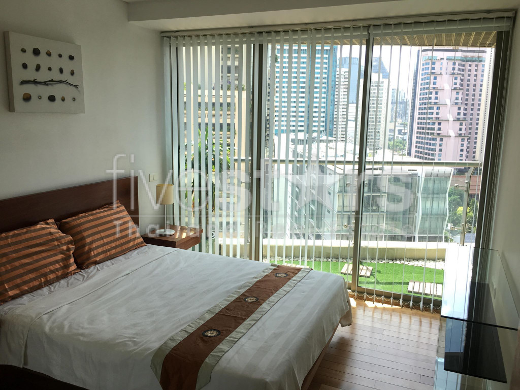 High floor 1 bedroom condo for rent near BTS Asoke, photo 4