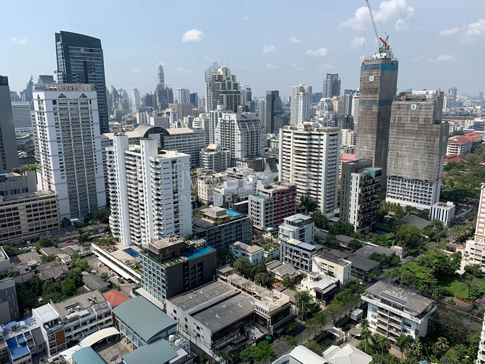 1 bedroom condo for rent close to BTS Asoke, photo 11