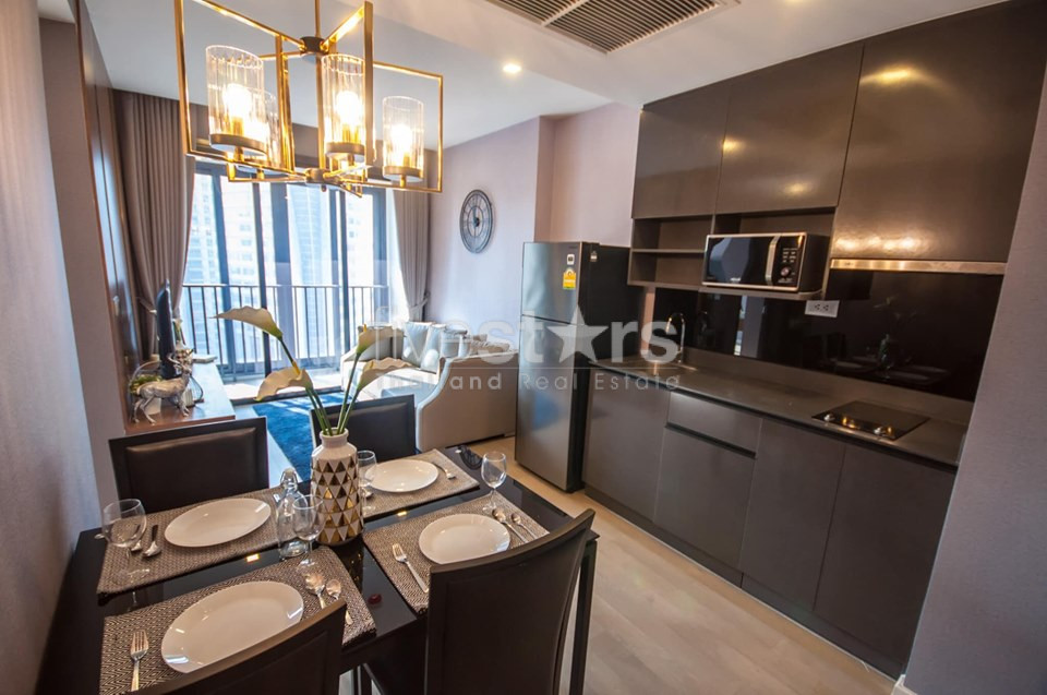 Condo moderne de 2 chambres à louer près du BTS Asoke, photo 2